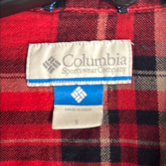 Columbia Red and Black Checkered Shirt. UGA. University of Georgia - Picture 2 of 4